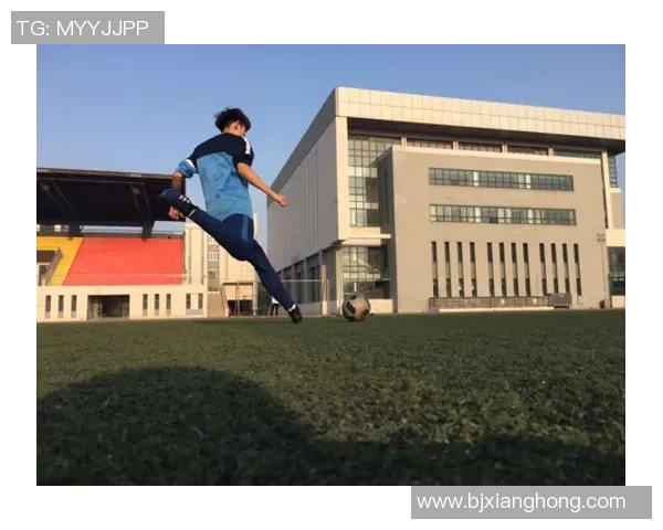 李秀英专访:从绿茵场到人生舞台的足球旅程回顾与展望