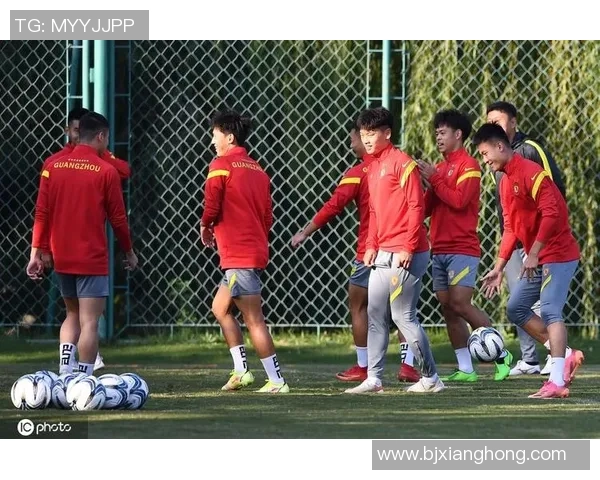 南京足球队与广州足球队赛后分析实力对比与未来展望